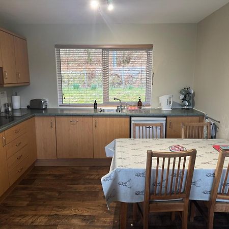 אוניך Ash, Birch And Rowan Self Catering Cabins מראה חיצוני תמונה