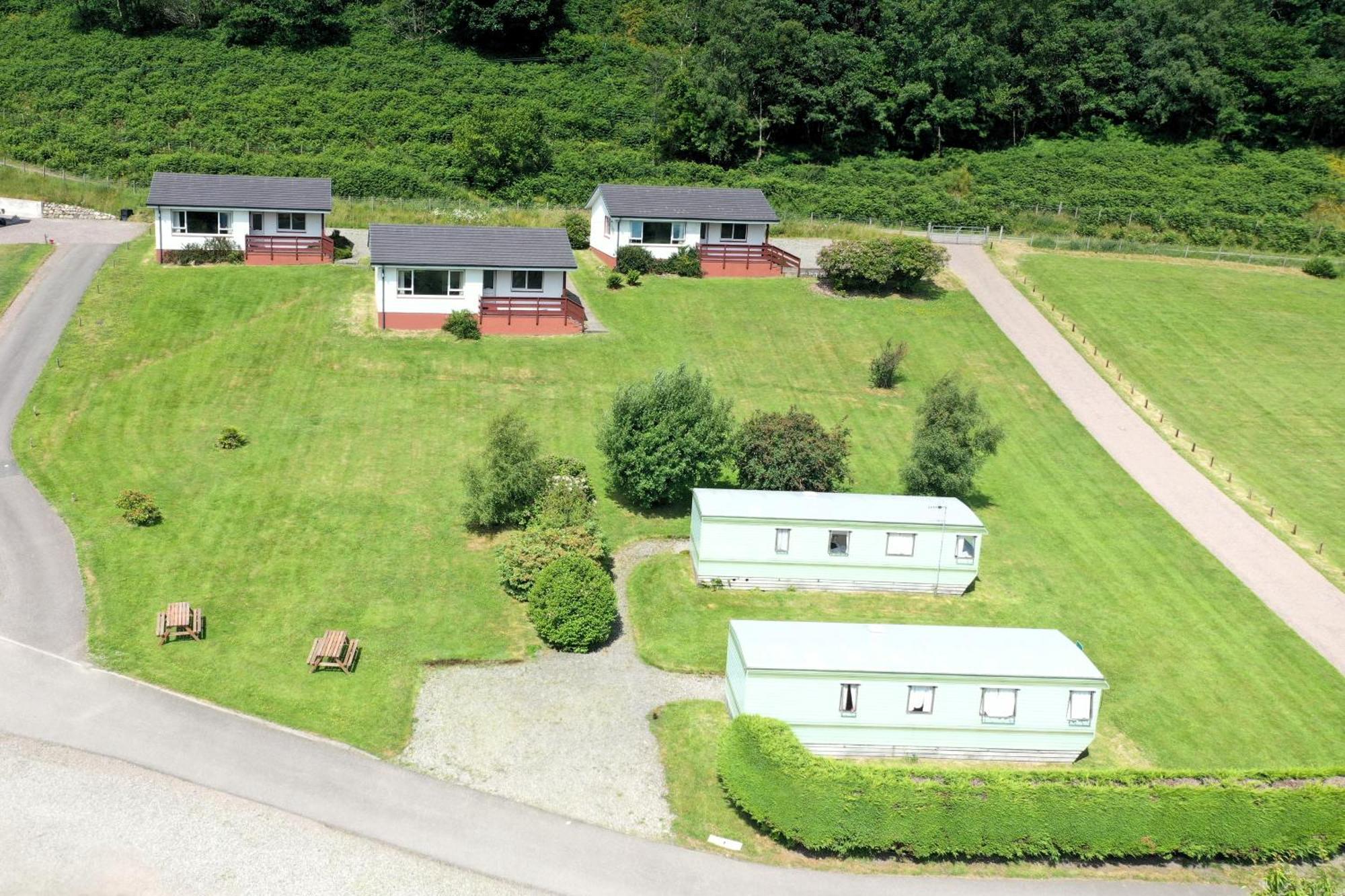 אוניך Ash, Birch And Rowan Self Catering Cabins חדר תמונה